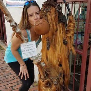 Meet your Posher, Adrianna